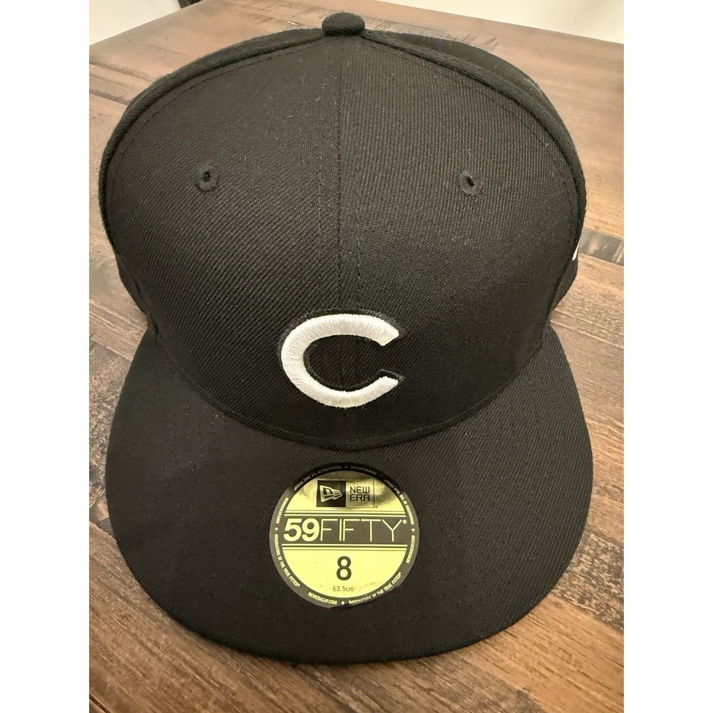 New Era 59Fifty Sz 8 Men's Hat MLB Chicago Cubs Black White Fitted Cap MLB NWT
